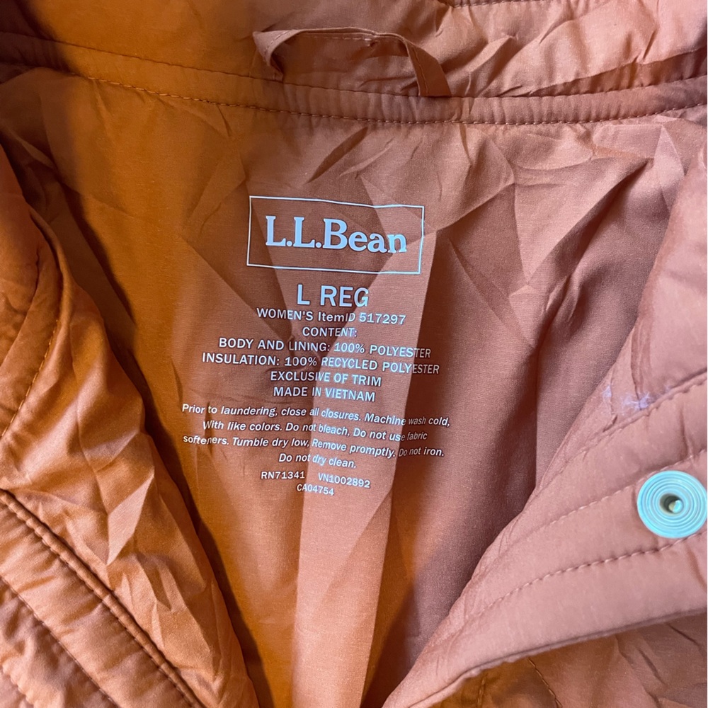 LL Bean Quilted Lightweight Jacket in Rust - Picture 7 of 11